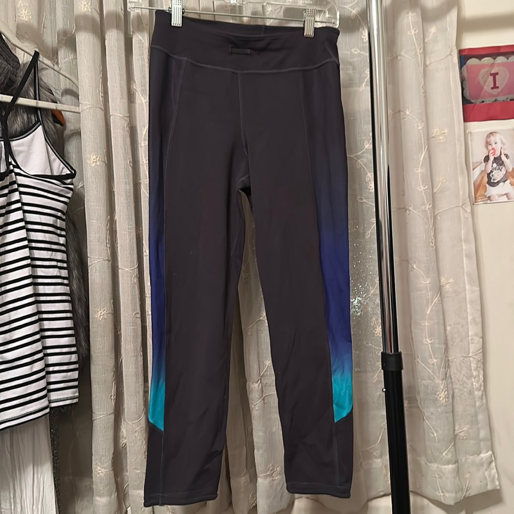 Sweaty Betty Size 6 Women’s Yoga Reversible Capri!